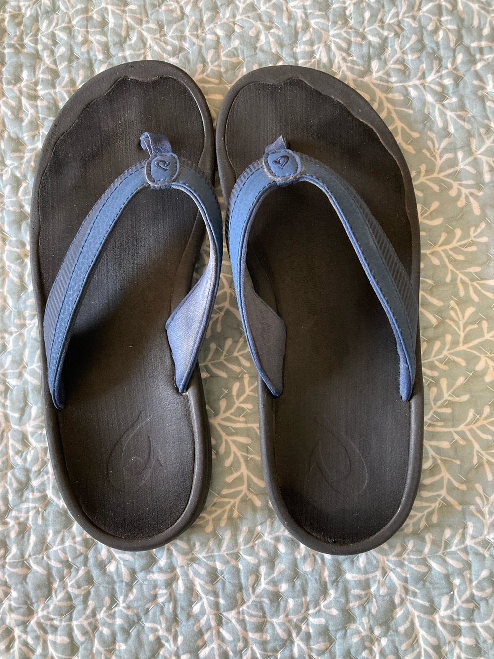 OluKai Black and Blue Women's Flip Flop Sandals